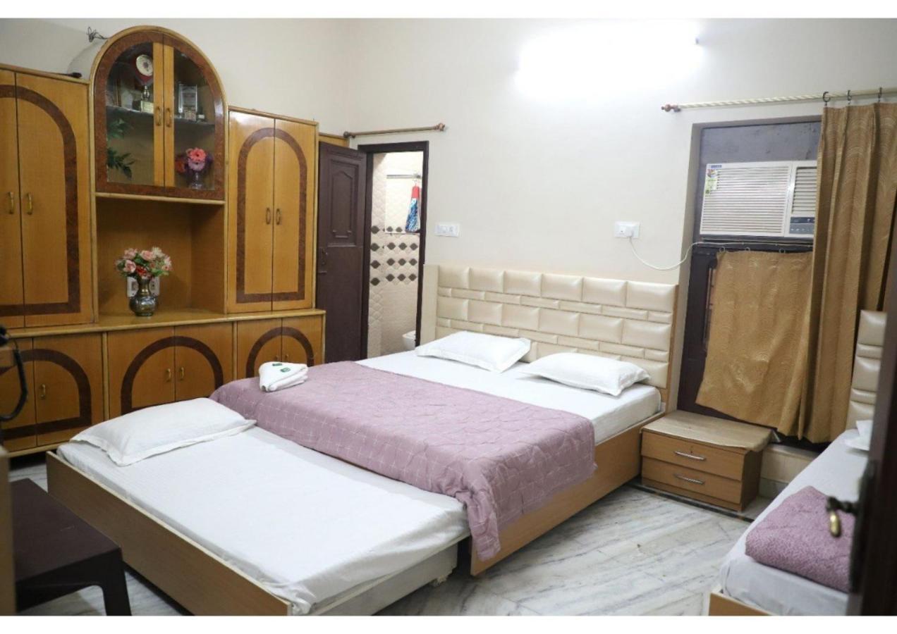 Rk Lodge Amritsar Rum bild
