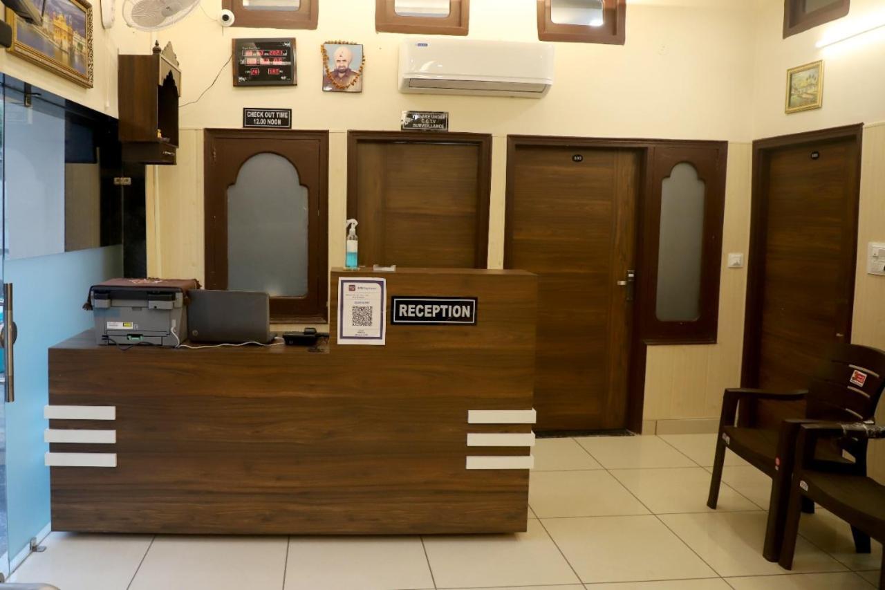 Rk Lodge Amritsar Exteriör bild