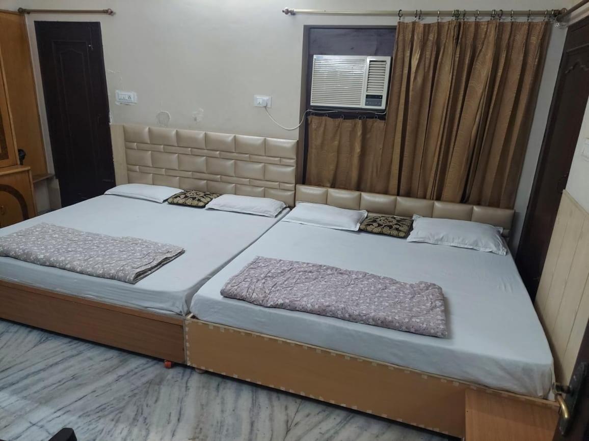Rk Lodge Amritsar Exteriör bild